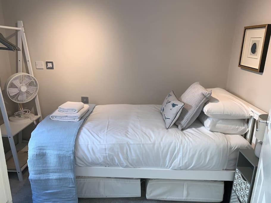 Mickelgate Mews, With Parking, Holiday home *